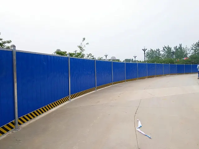 南充围挡蘑菇直播APP下载制作施工安装