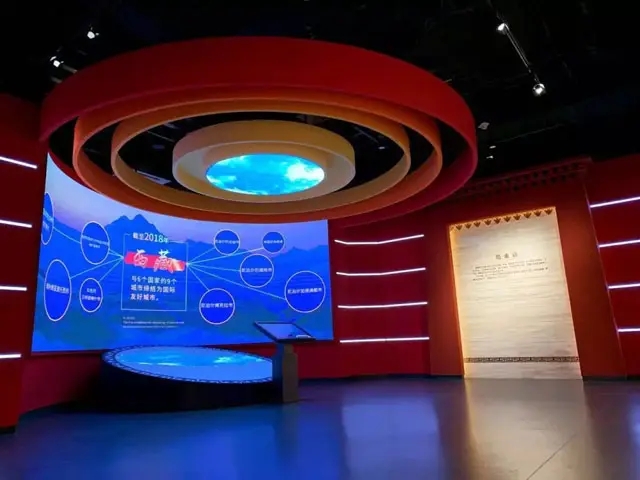 成都展览展架展示蘑菇直播APP下载制作安装
